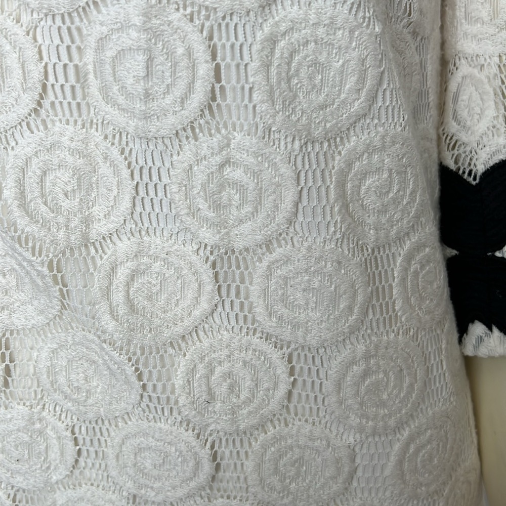 PHOEBE COUTURE LACE DRESS - Picture 5 of 14